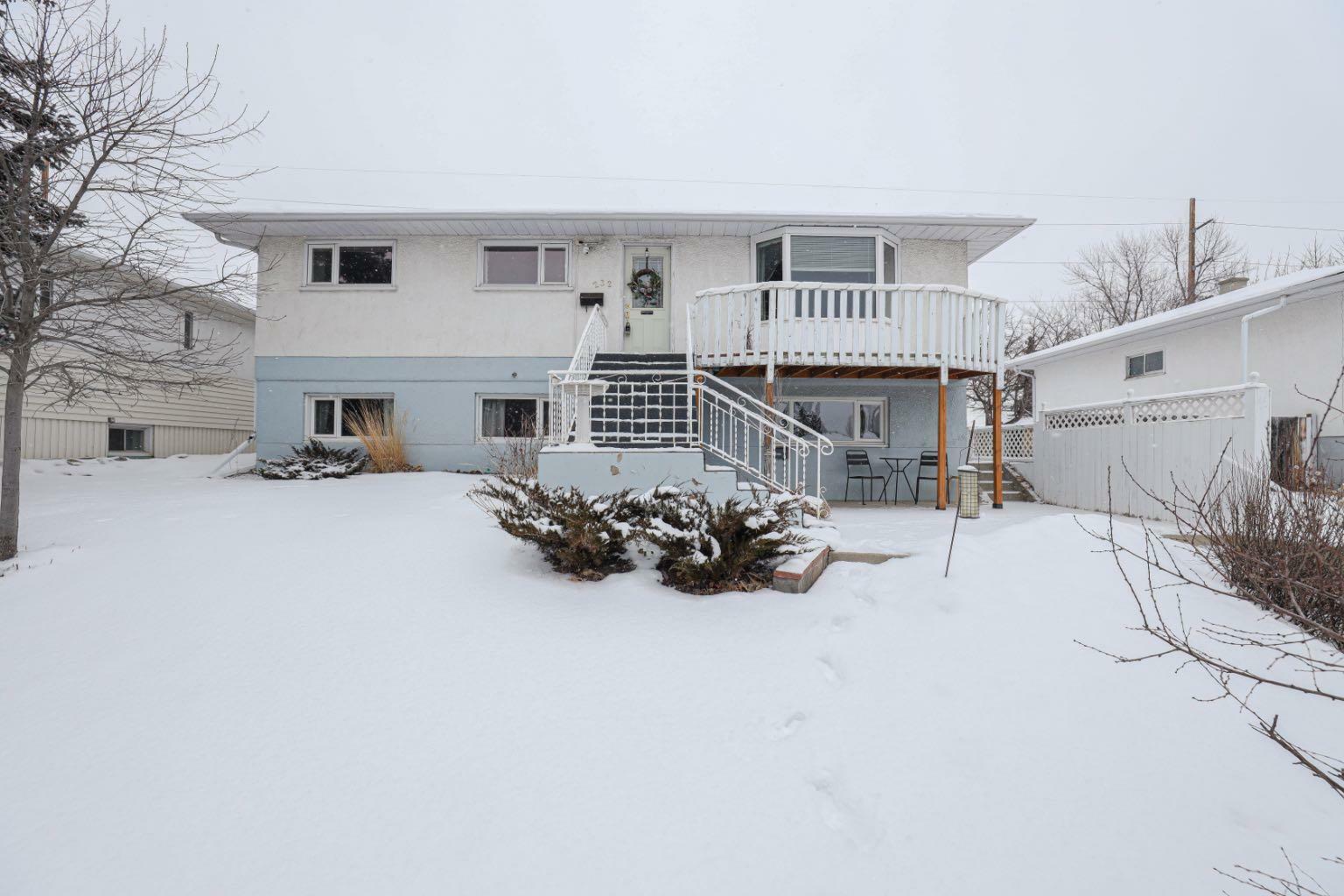 Photo de la propriété:  232 32 Avenue NE  AB T2E 2G7 