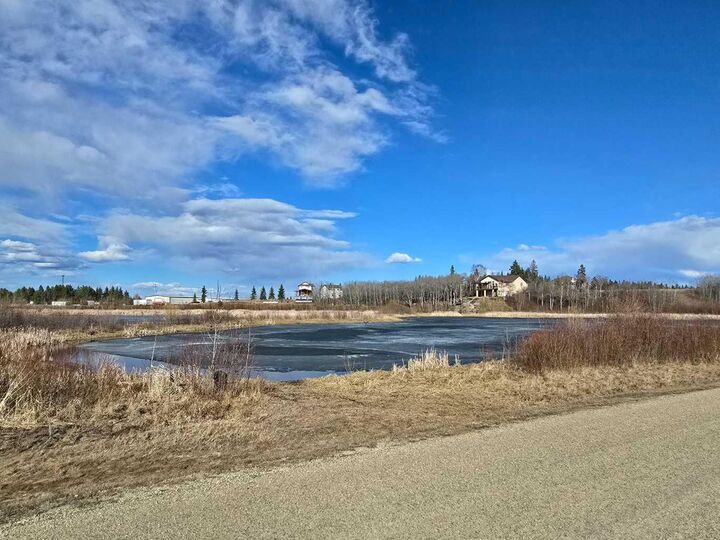 Property Photo: 309 Wolf Run Drive AB T4J 0B3