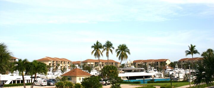 Property Photo: 901 Seafarer Circle 201 FL 33477