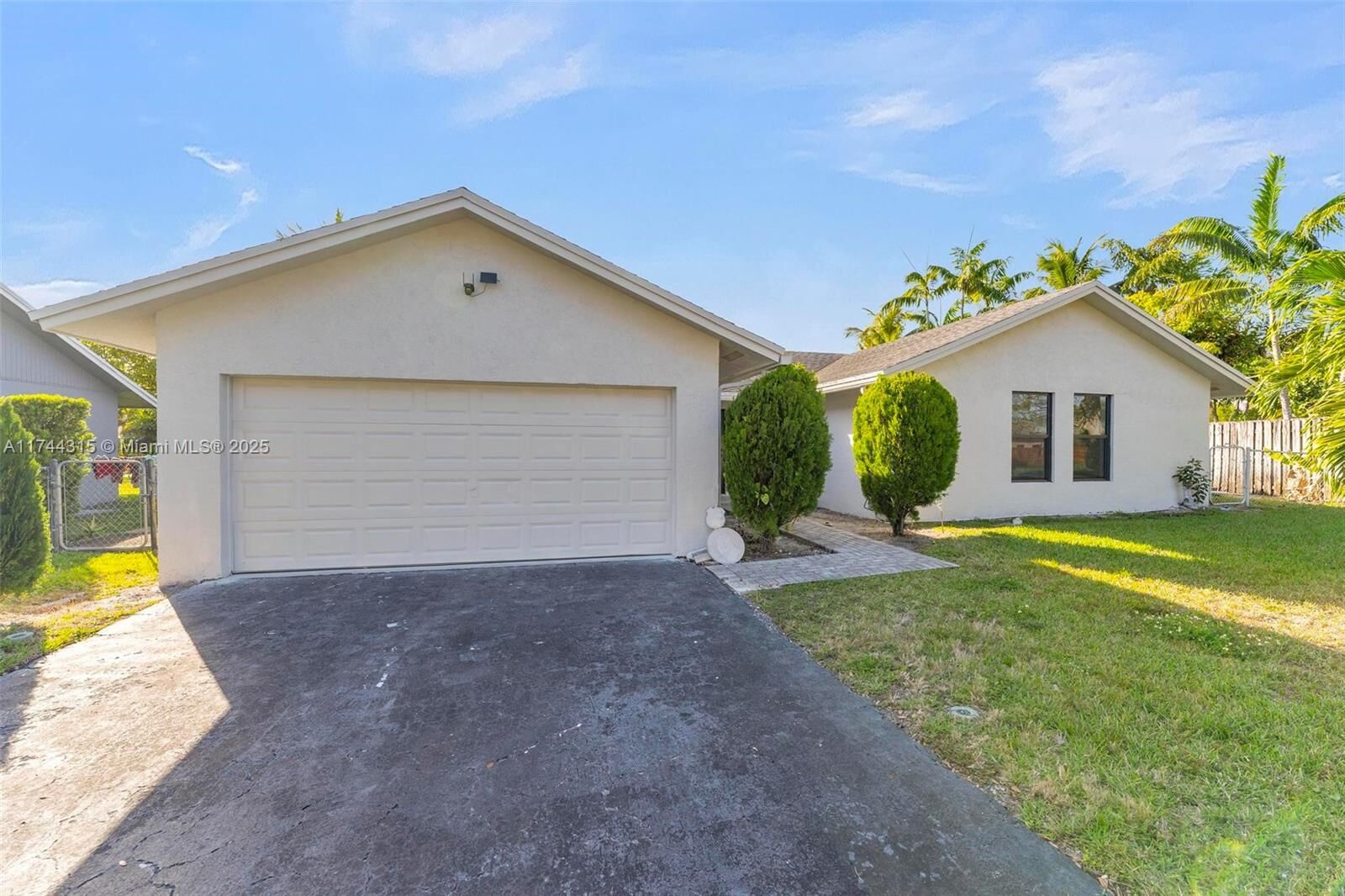 Property Photo:  4299 NW 18th Ter  FL 33309 