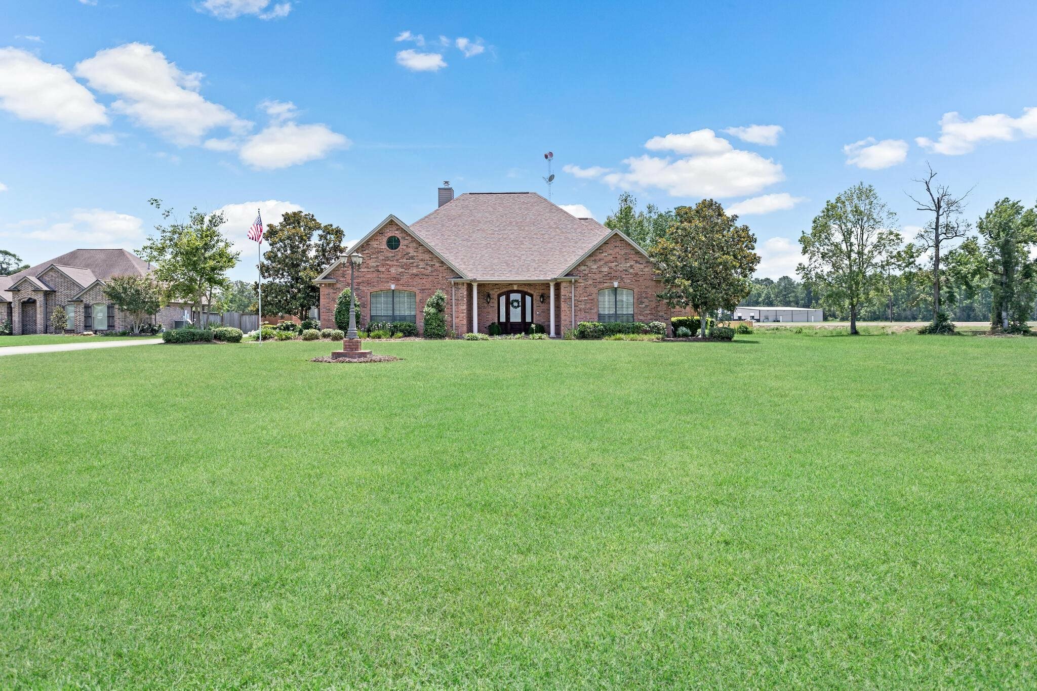 Property Photo: 8810 Taylor Circle TX 77630