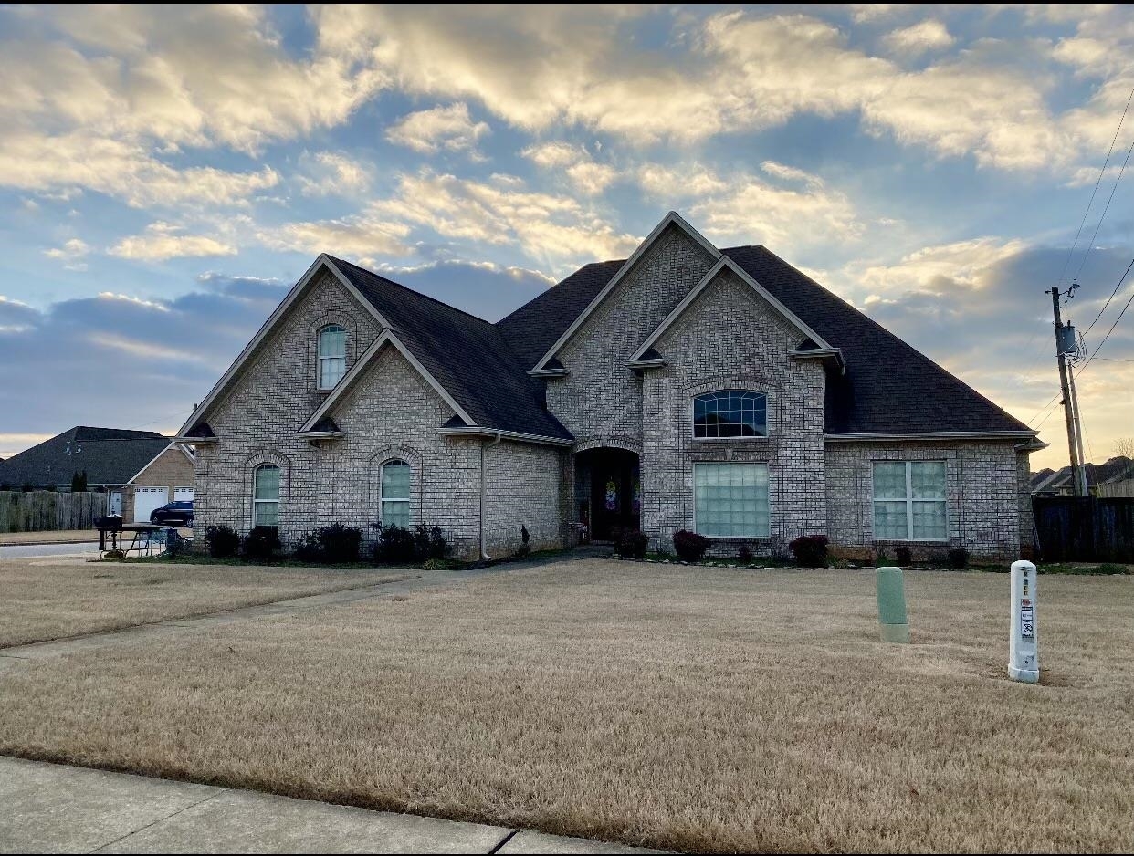 2502 Brown St  Muscle Shoals AL 35661 - MUSCLE S photo