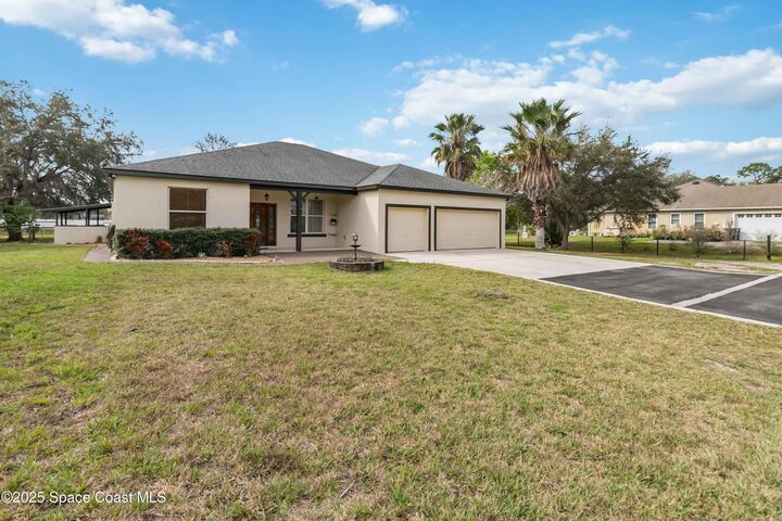 Property Photo:  18468 Sabal Street  FL 32833 