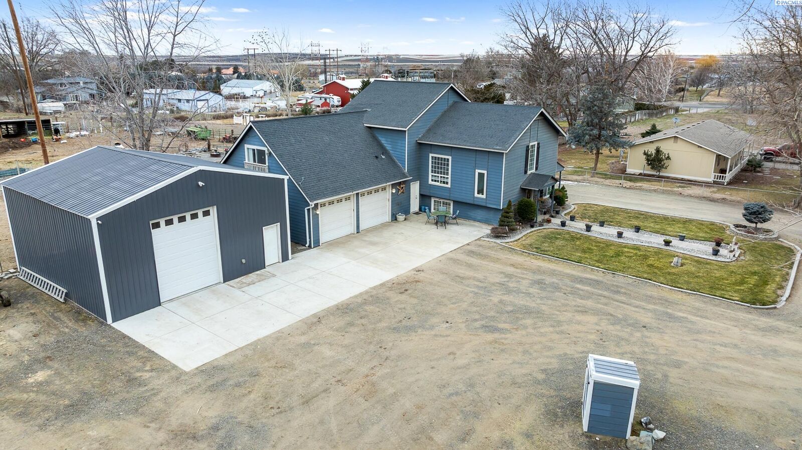 Property Photo:  90 White Dr.  WA 99323 