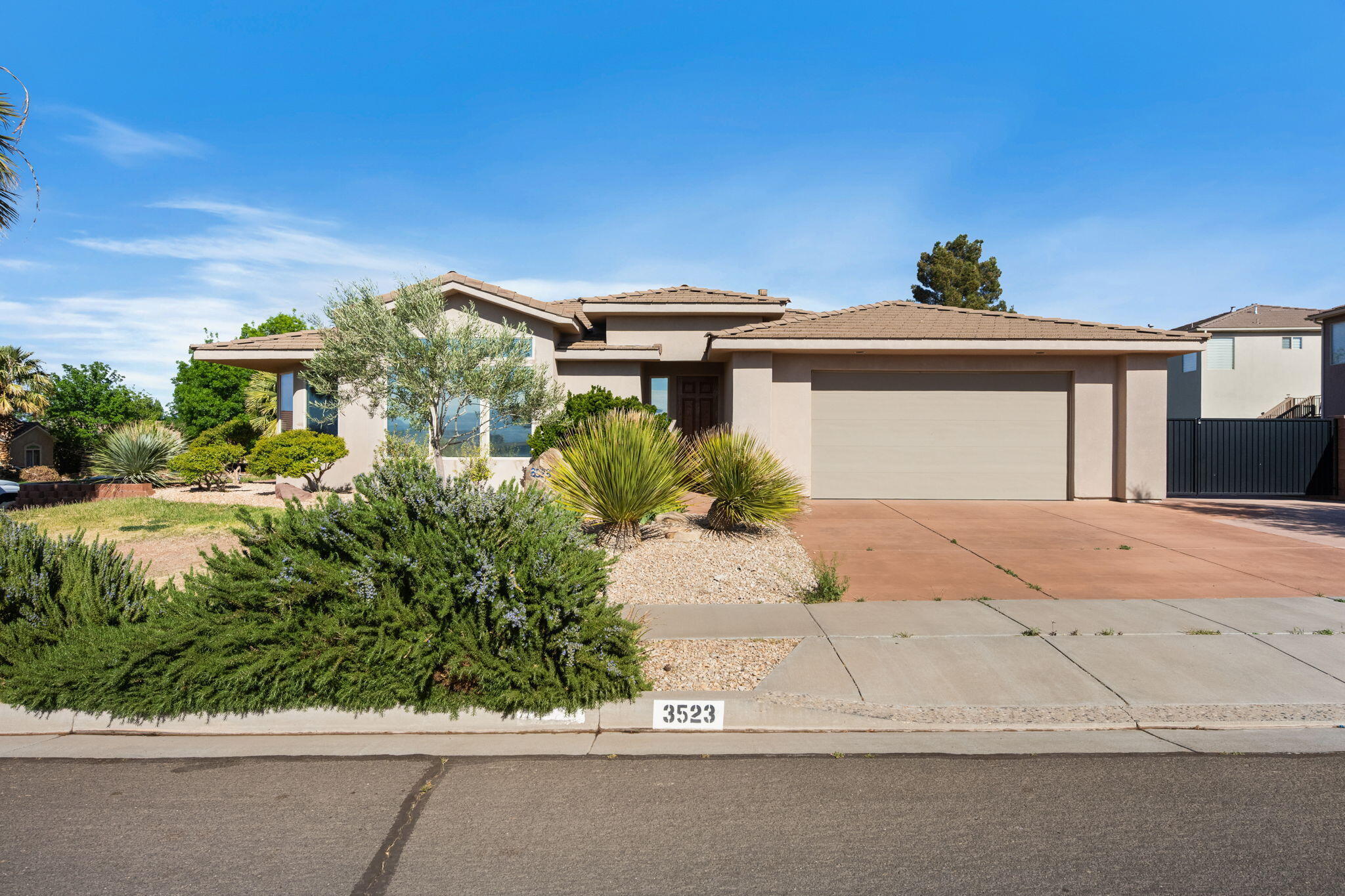 Property Photo: 3523 Desert Hills Dr UT 84790