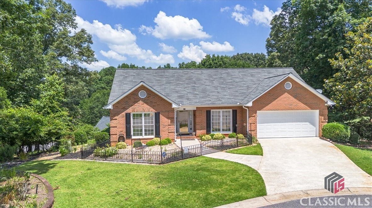 Property Photo: 165 Woodhaven Ridge GA 30606