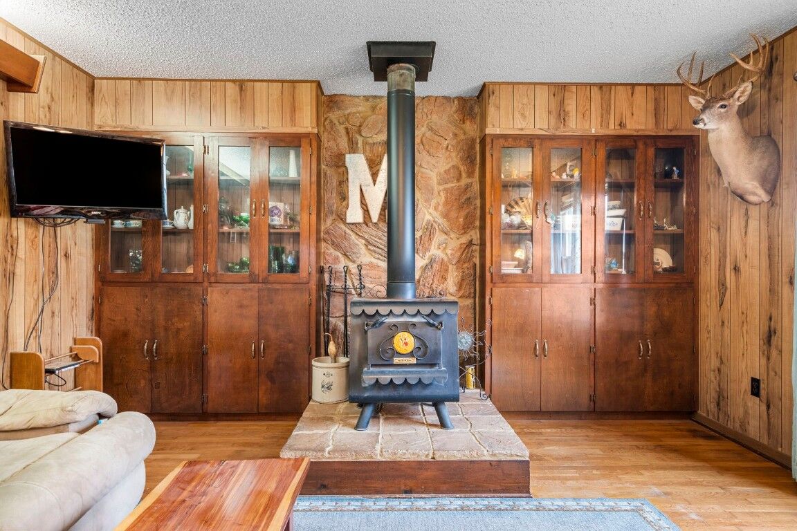 Property Photo:  528 W Davilla Street  TX 76511 