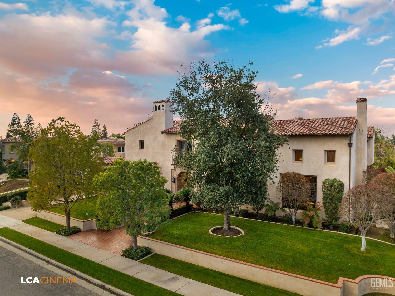Property Photo: 10209 Keswick Drive CA 93311