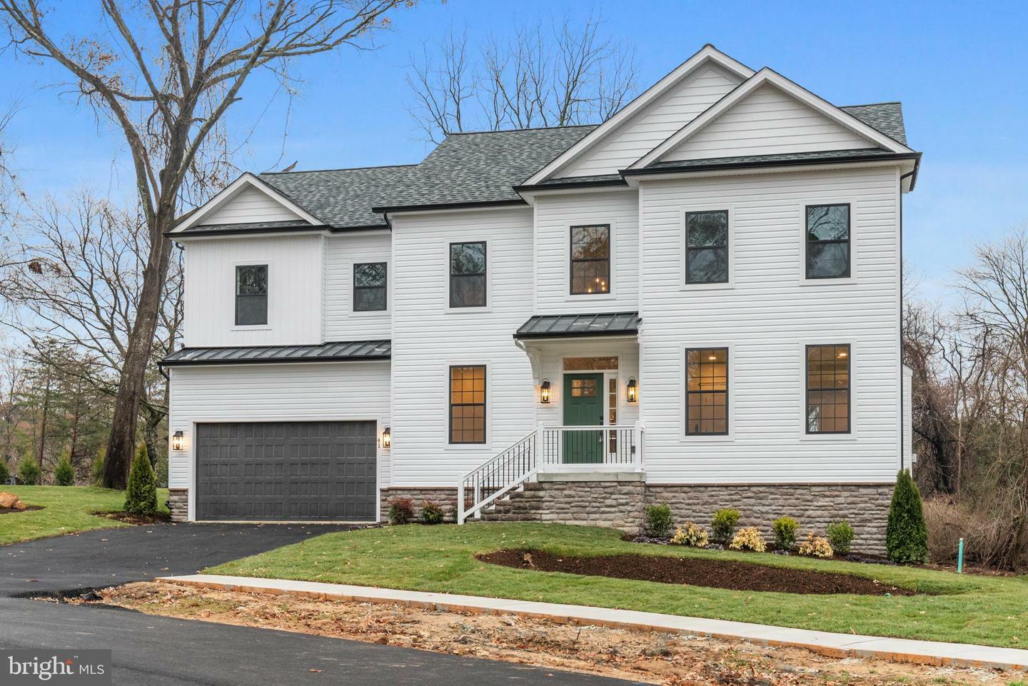 Property Photo:  21 Stratford Drive  MD 21146 