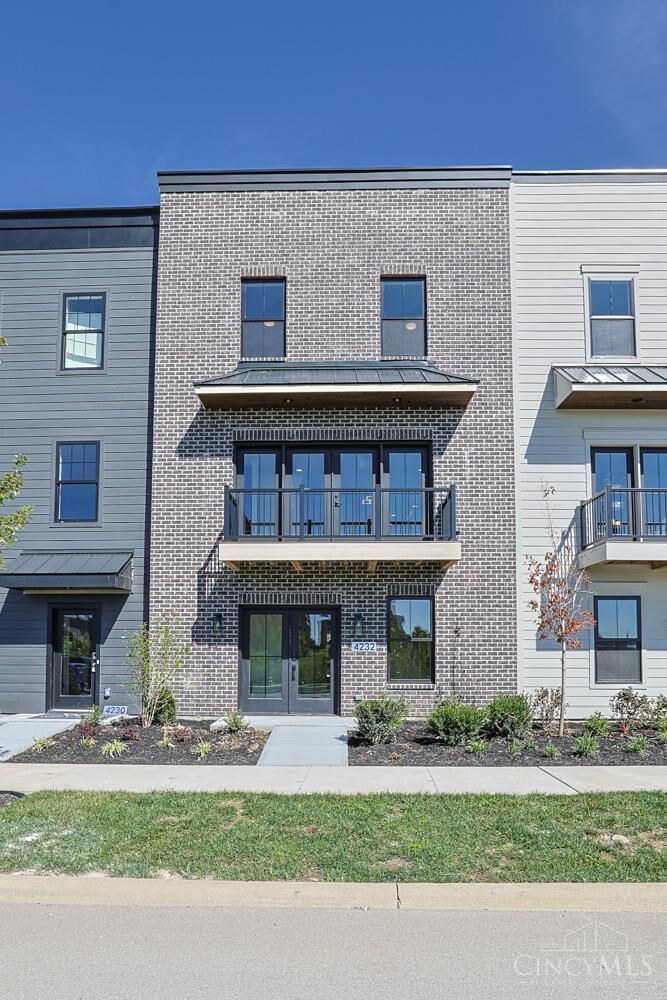 Property Photo: 4232 Parkview Drive OH 45242