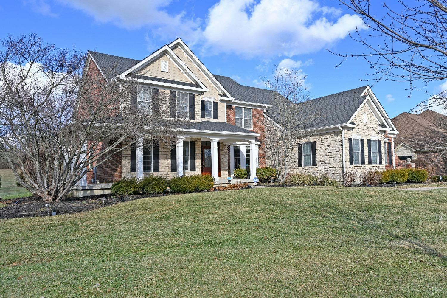 Property Photo:  4960 Chestnut Hill Drive  OH 45040 