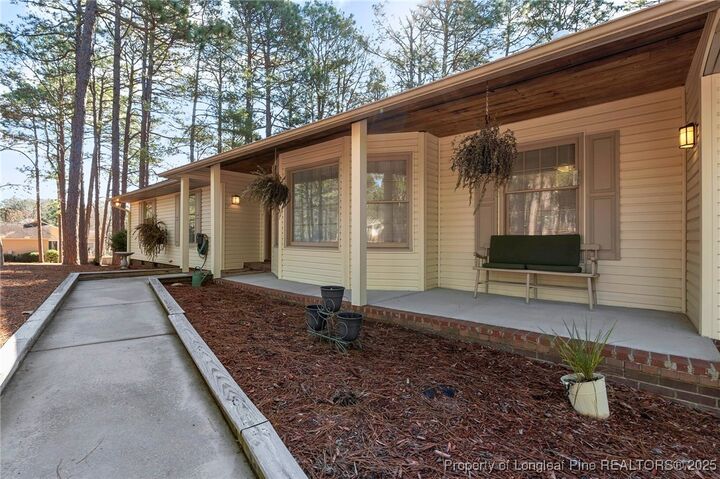 Property Photo: 122 Cambridge Lane NC 27376