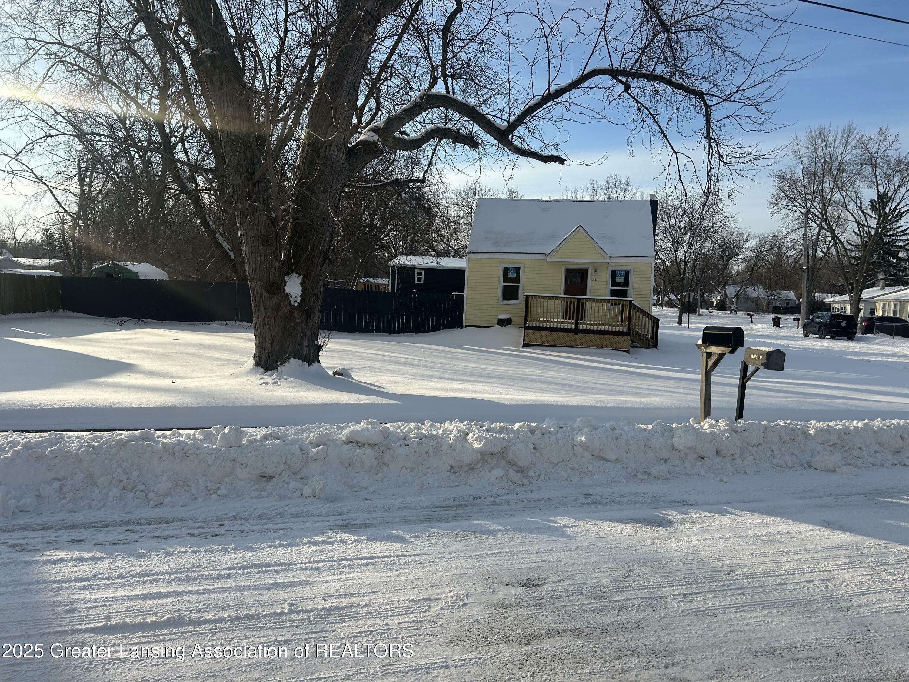 Property Photo:  1941 Reo Road  MI 48910 