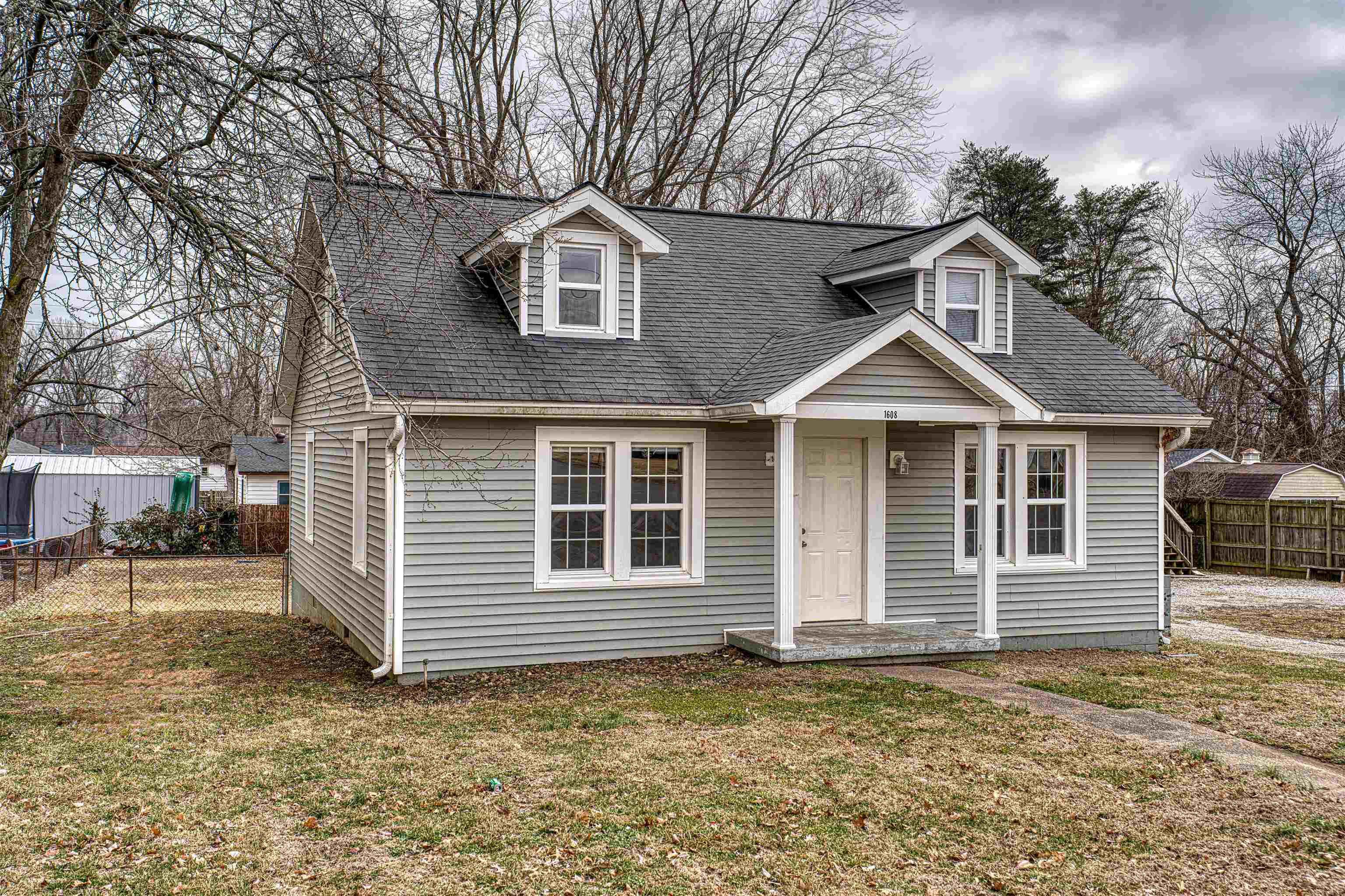 Property Photo:  1608 S Main St  KY 42420 