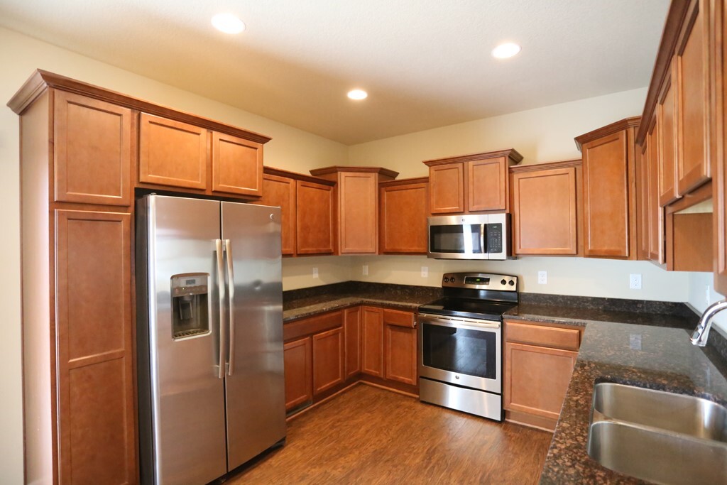 Property Photo:  9120 Greenspire Drive 112  IA 50266 