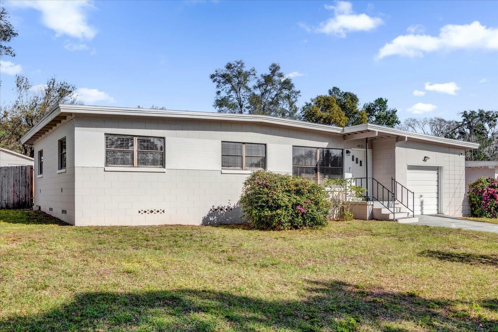 Property Photo:  4521 Jim Glenn Drive  FL 32808 