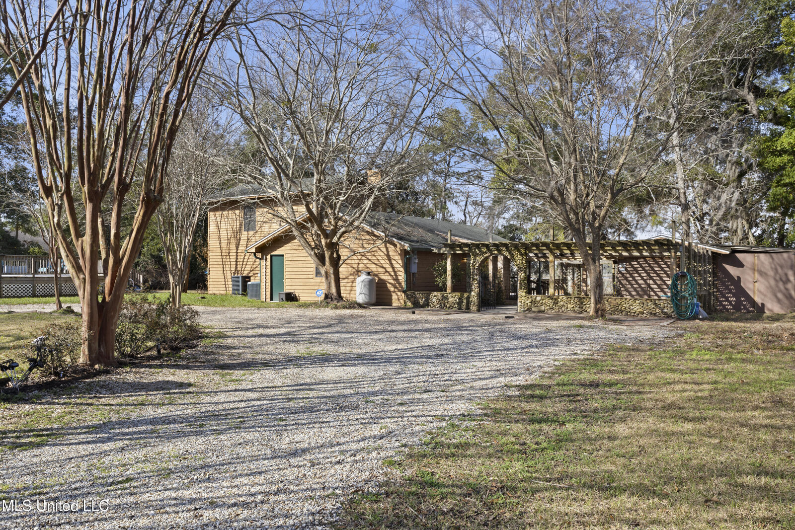 Property Photo: 11001 Shorecrest Road MS 39532