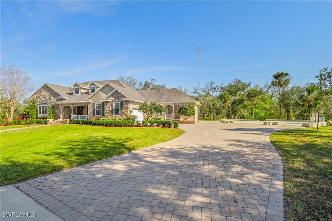 Property Photo: 10038 SW County Road 769 FL 34269