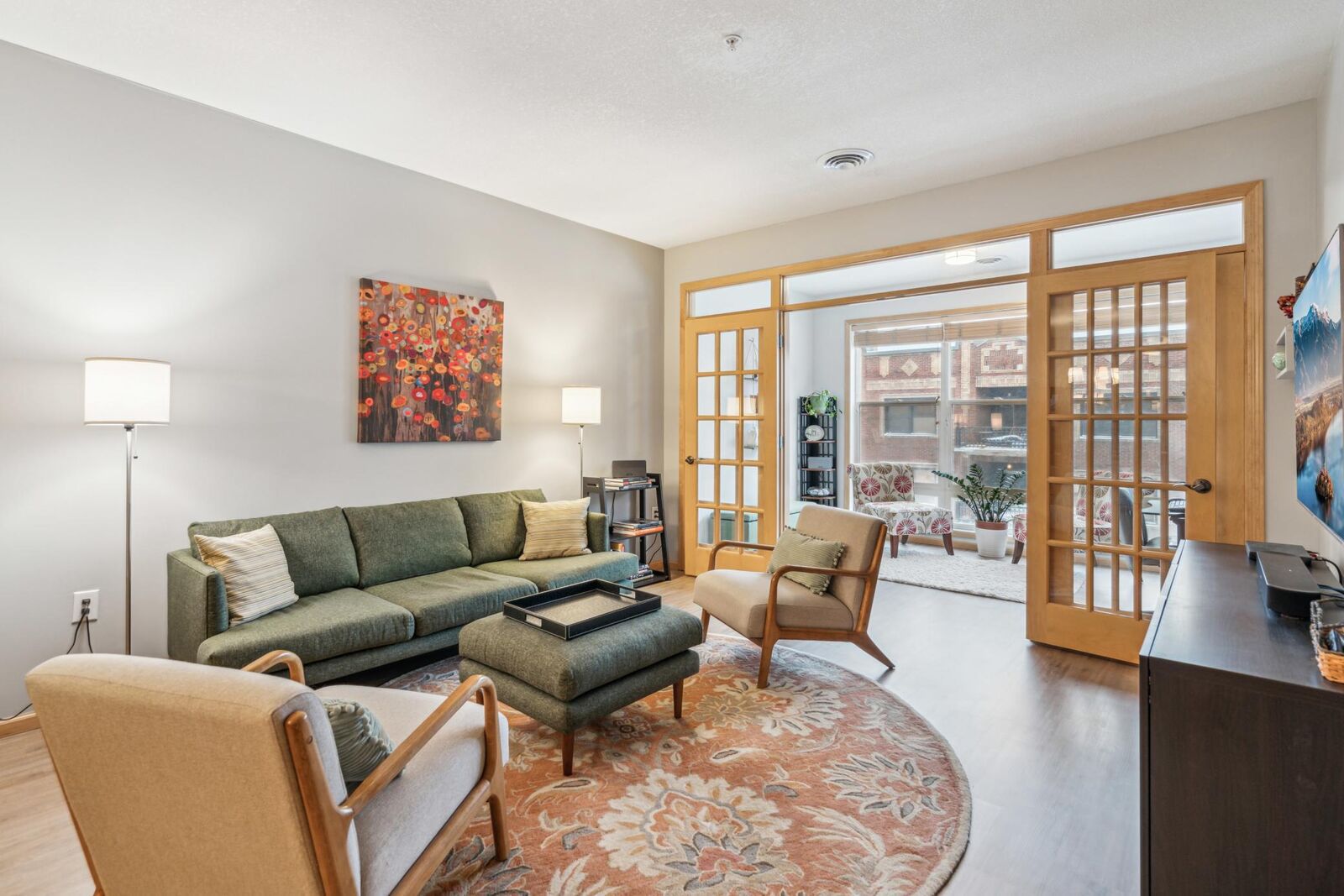 Property Photo:  301 Oak Grove Street 209  MN 55403 