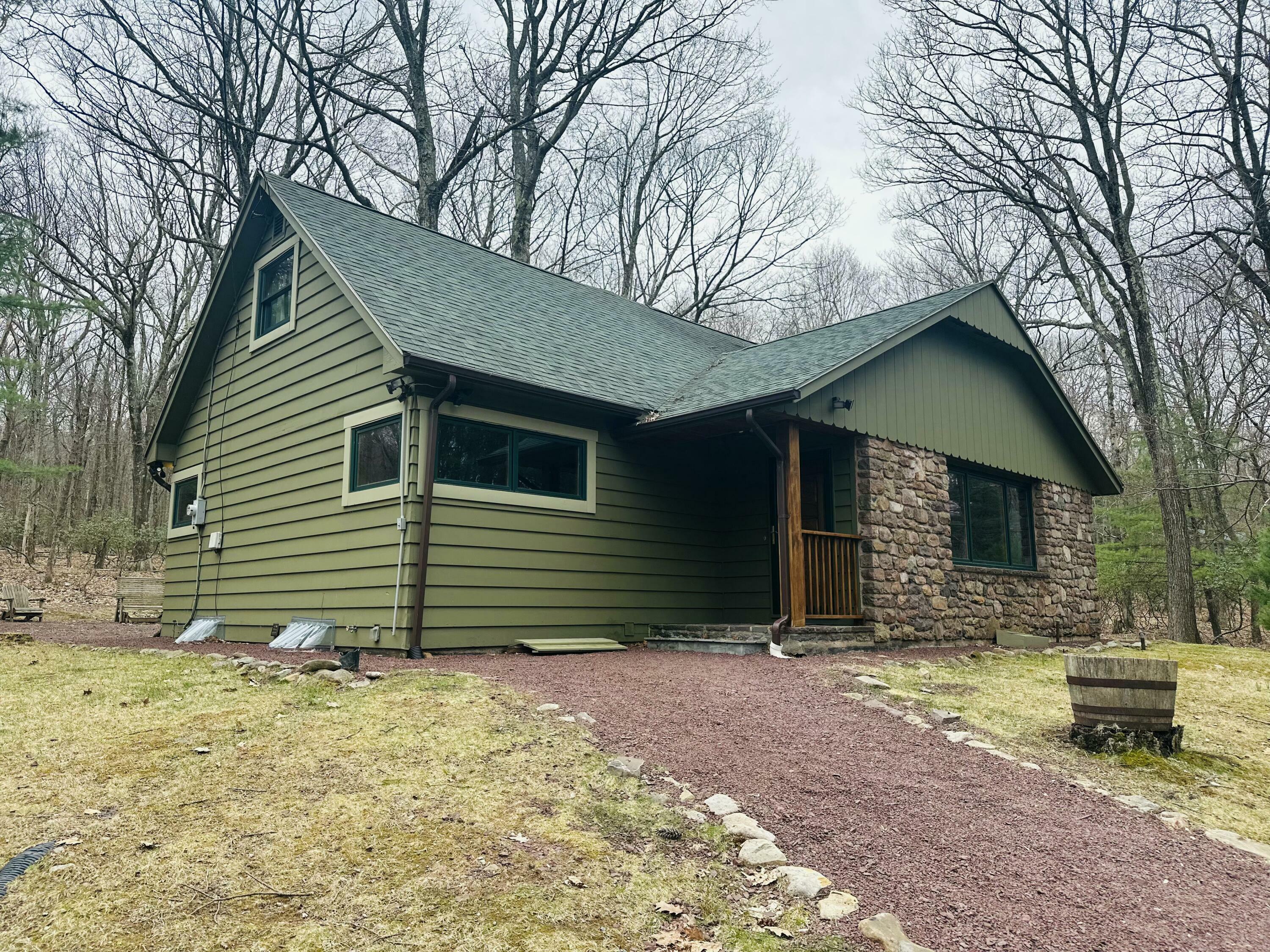 Property Photo: 340 Moseywood Road PA 18624