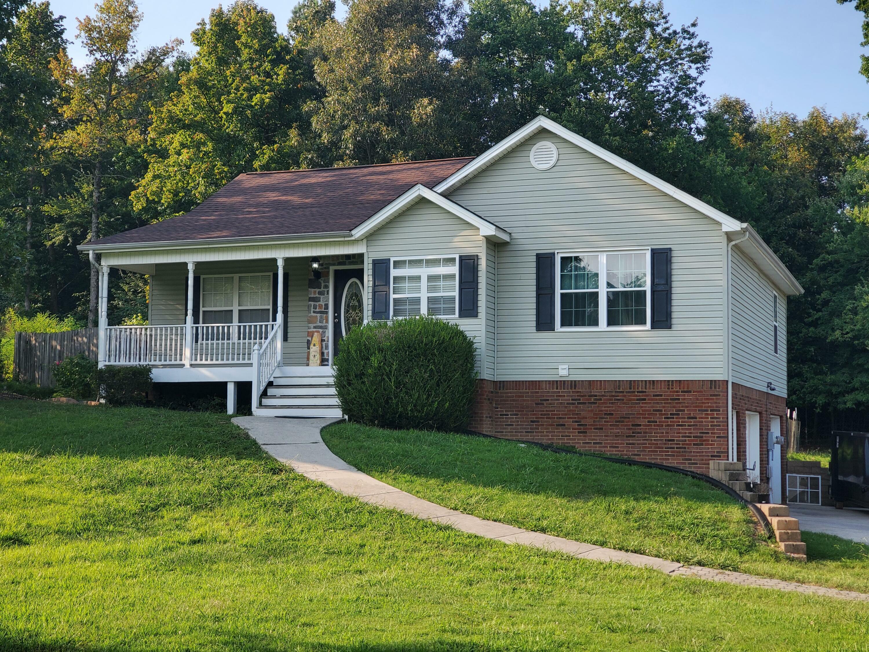 Property Photo: 300 William Way SE TN 37323