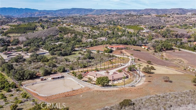 Property Photo:  45400 Via Vaquero  CA 92590 