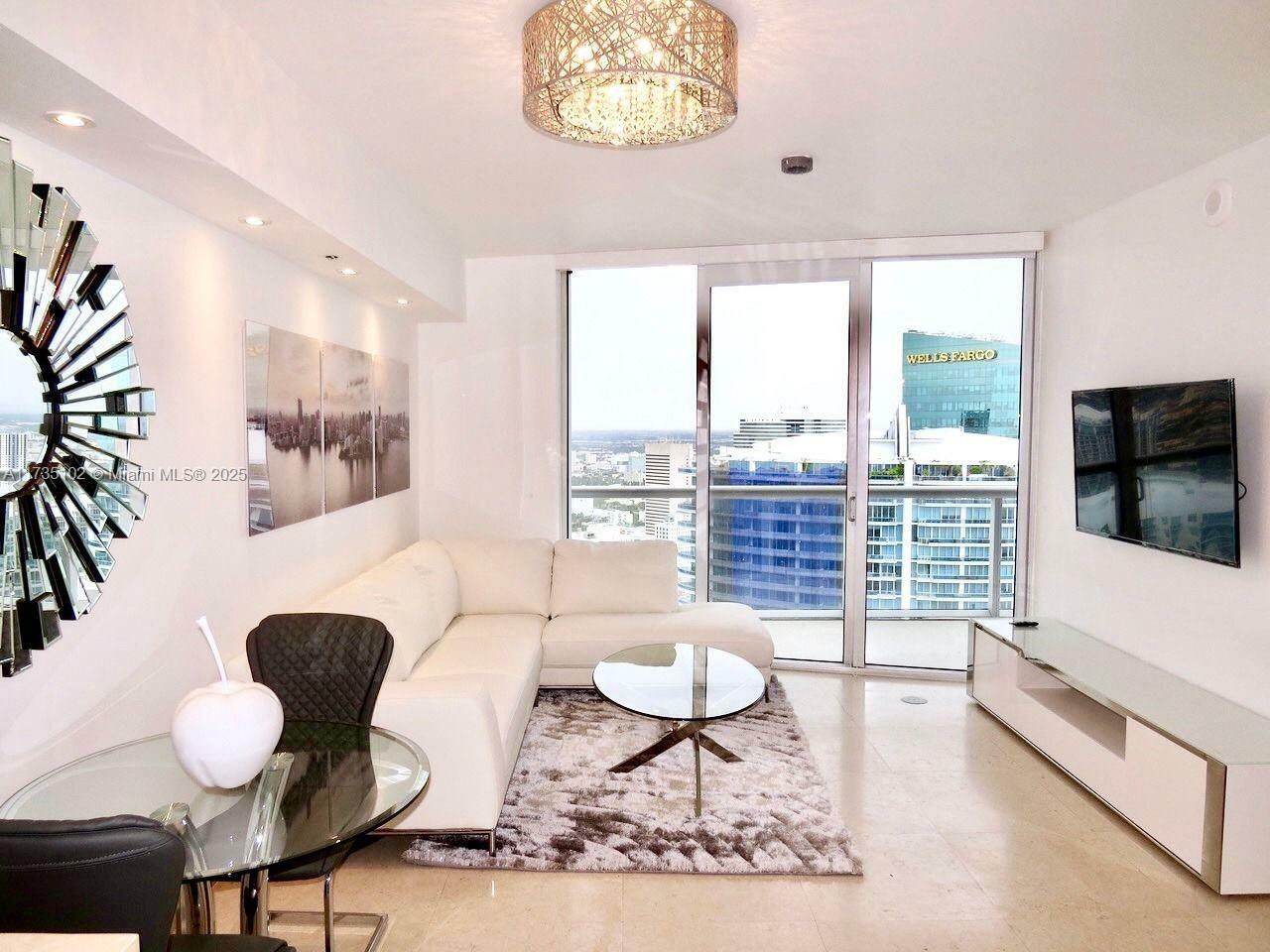 Property Photo:  465 Brickell Ave 5704  FL 33131 