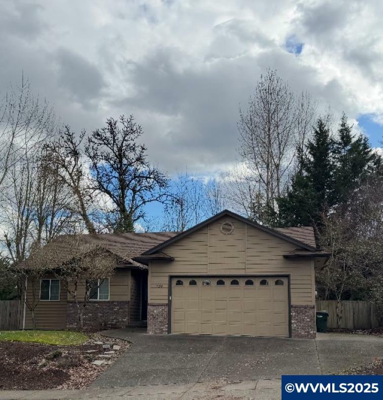 Property Photo: 920 Orchardview Av NW OR 97304