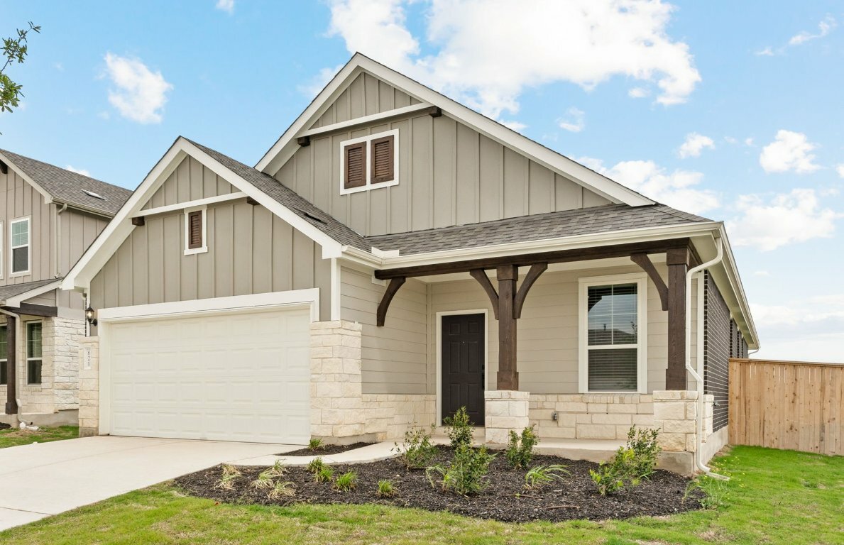 Property Photo: 621 Scooter Street TX 78626
