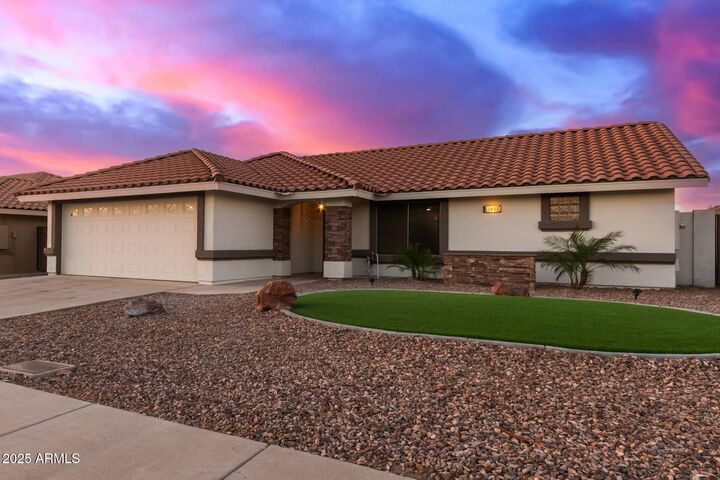 Property Photo: 11430 E Neville Avenue AZ 85209