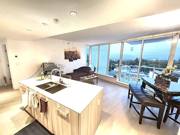 4638 Gladstone Street 809 — photo 1