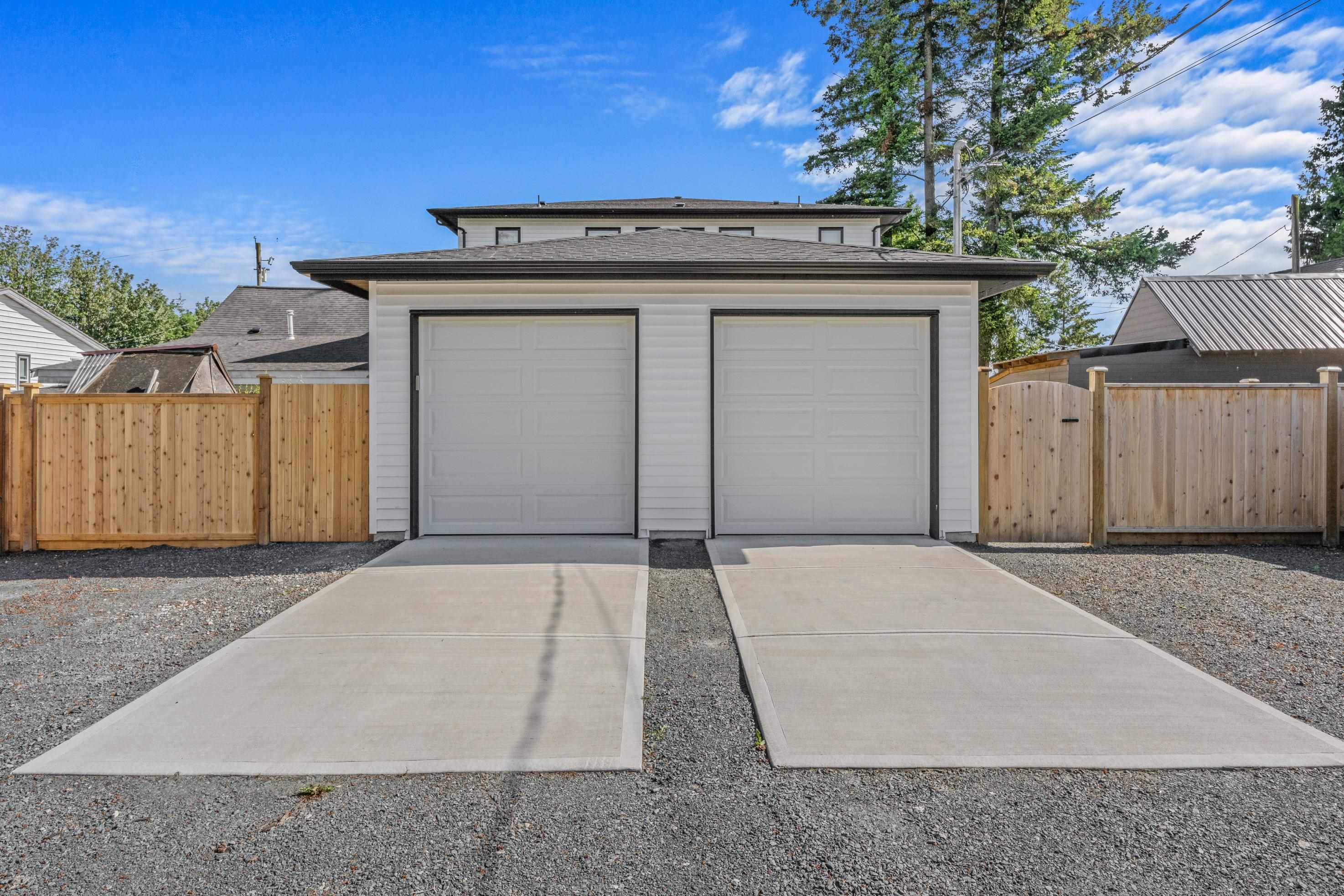 Photo de la propriété: 33227 5th Avenue BC V2V 1V9
