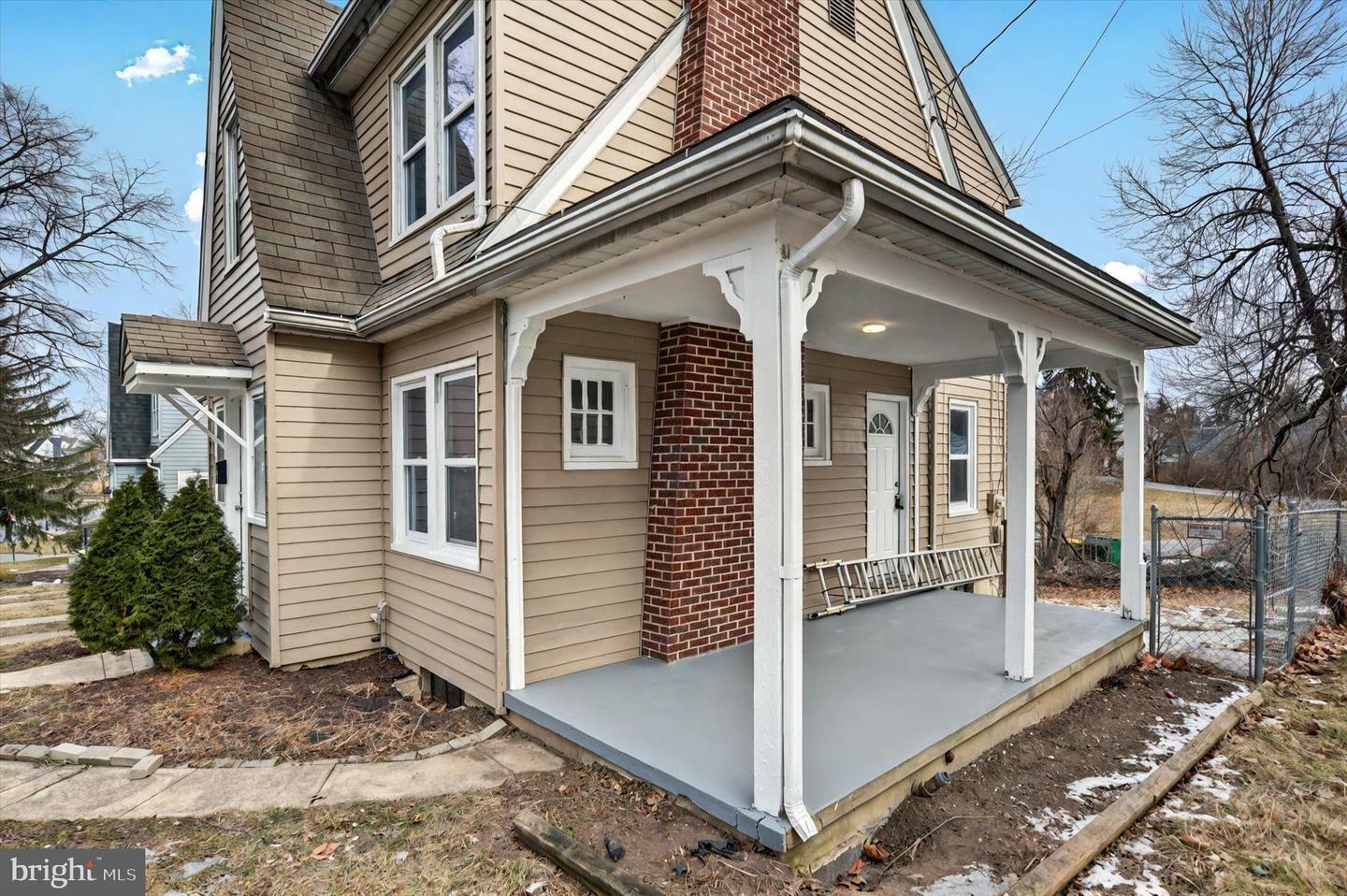 Property Photo:  54 N Madison Street  PA 17109 