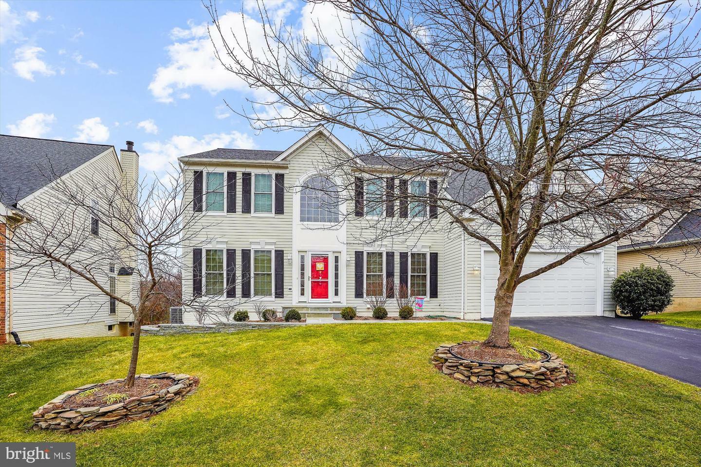 Property Photo:  20702 Pomeroy Court  VA 20147 