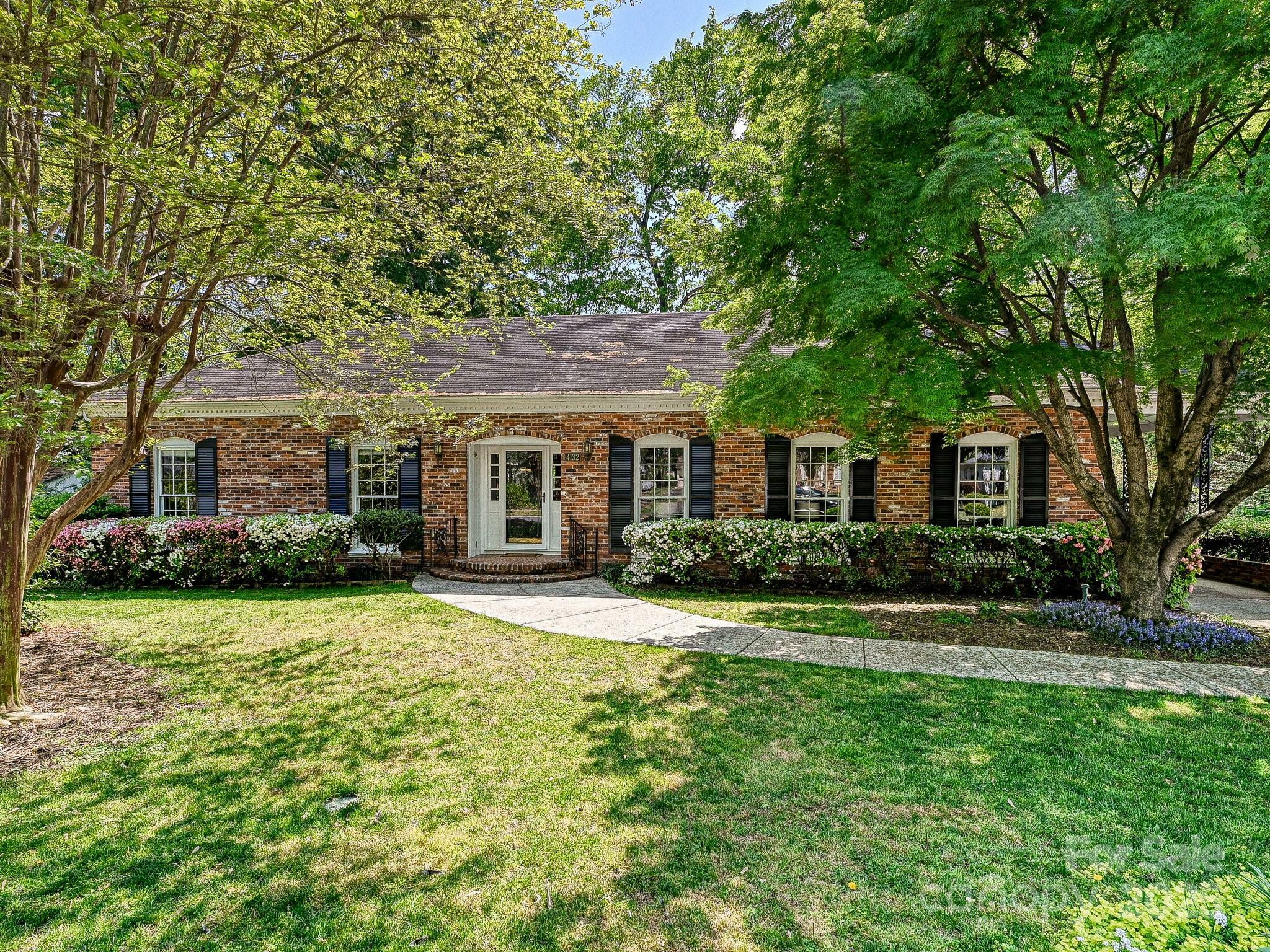 Property Photo: 4132 Sulkirk Road NC 28210