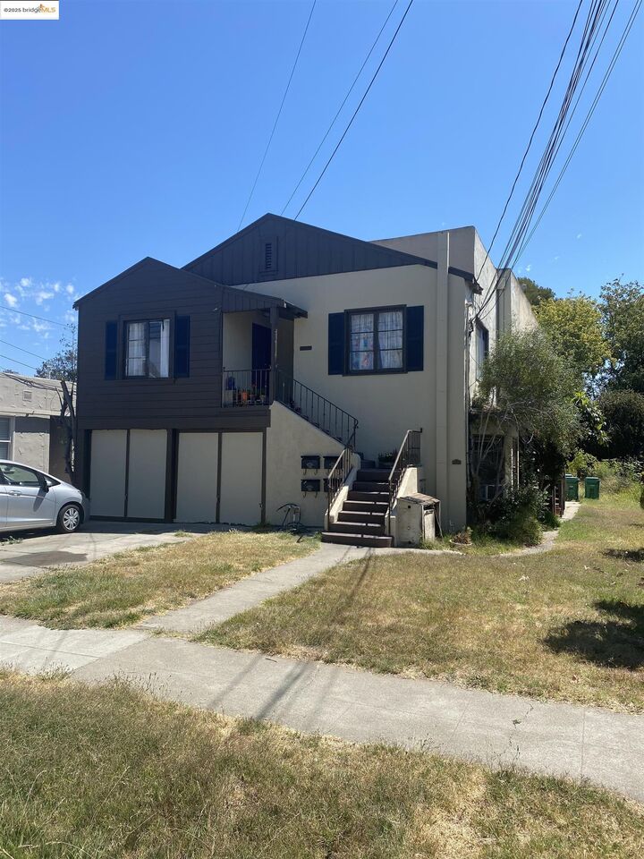Property Photo: 1100 Park Ave CA 94501
