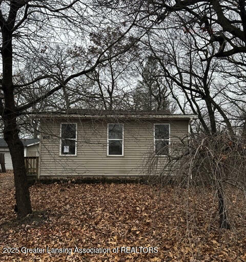 Property Photo:  406 Fern Avenue  MI 49202 