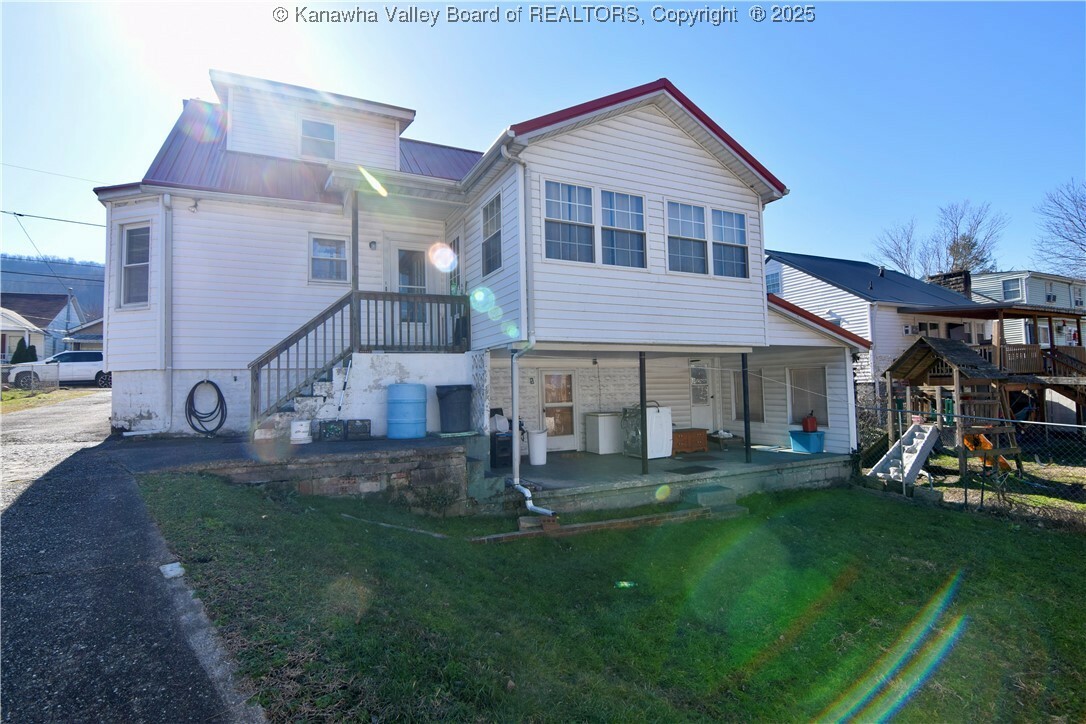 Property Photo: 142 W Riverview Drive WV 25015