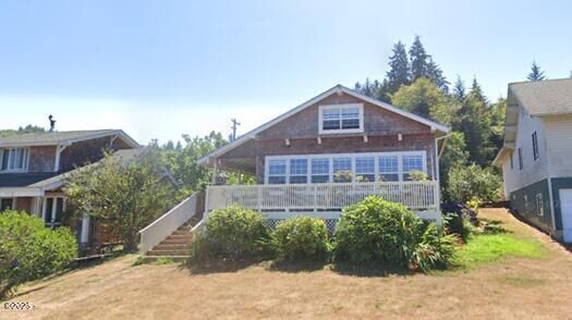 Property Photo: 173 S 2nd Street OR 97147