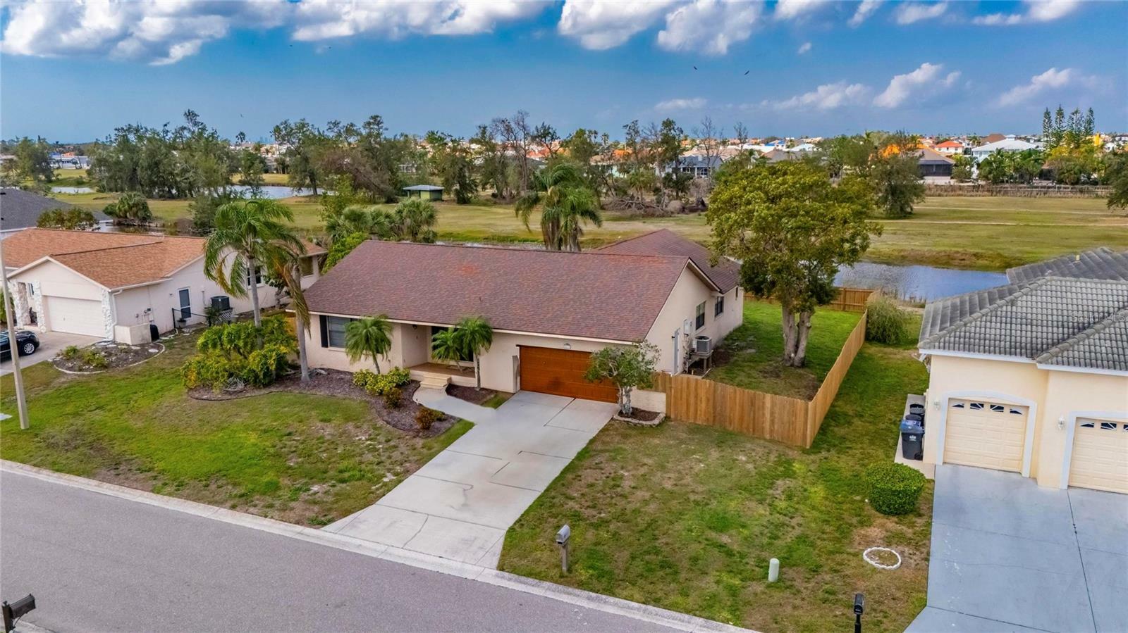 811 Eagle Lane  Apollo Beach FL 33572 photo