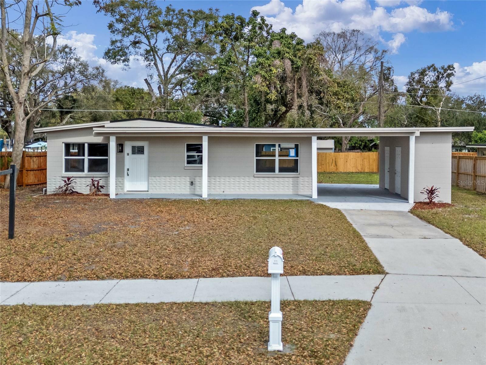 4215 Kildaire Avenue  Orlando FL 32812 photo