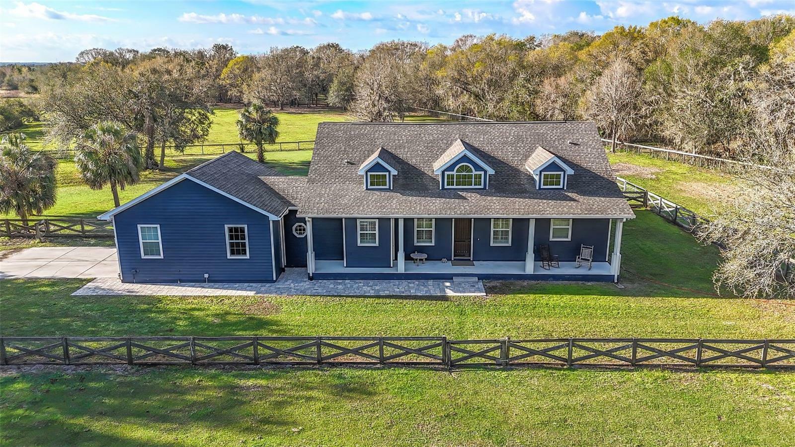 10946 Gun Dog Way  Lithia FL 33547 photo
