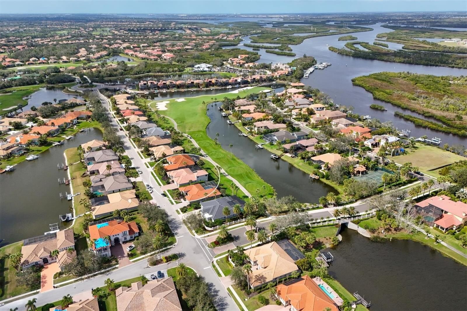 Property Photo: 10509 Winding Stream Way FL 34212