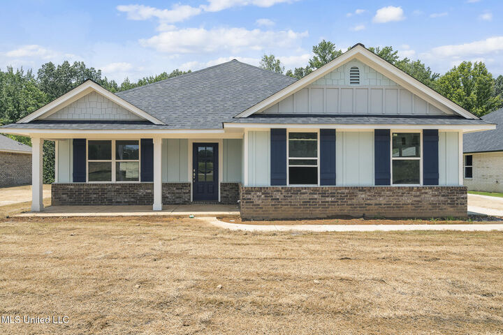 4229 W Olivia Circle  Olive Branch MS 38654 photo