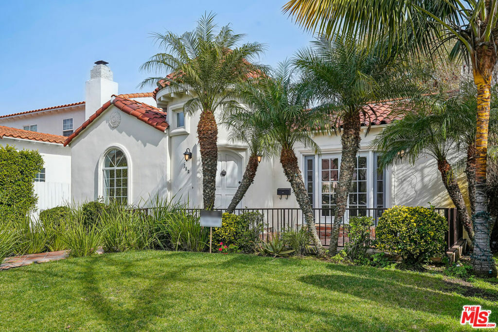 352 S Oakhurst Drive  Beverly Hills CA 90212 photo