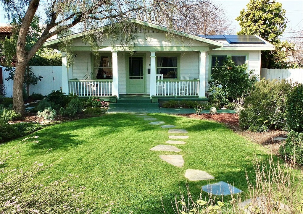 Property Photo:  835 Coronado Ave  CA 90804 