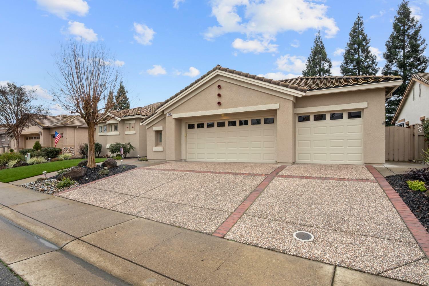 Property Photo:  1249 Stone Hearth Lane  CA 95648 