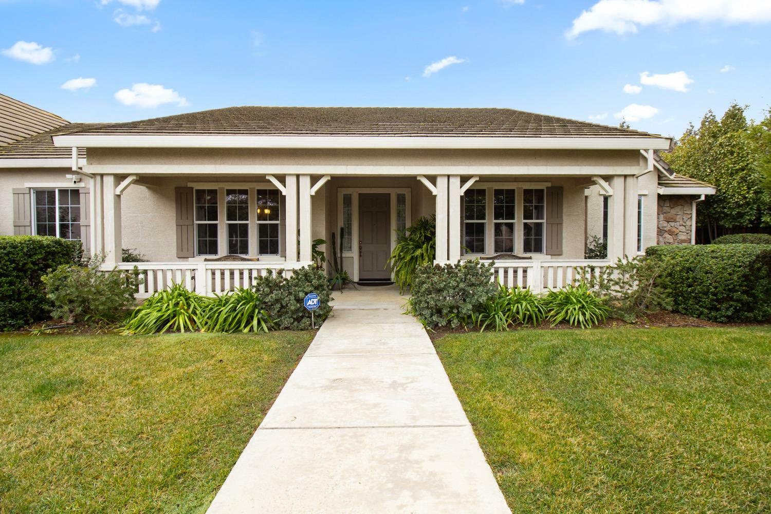 Property Photo:  9798 Silvergate Lane  CA 95624 