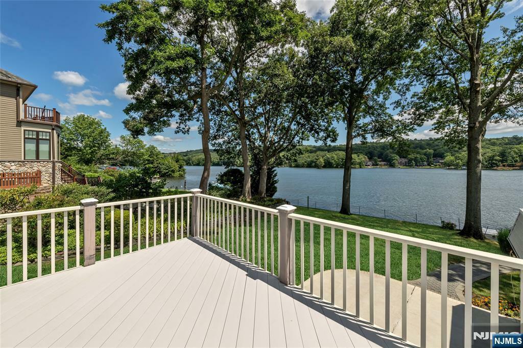 Property Photo:  986 Pines Lake Drive  NJ 07470 