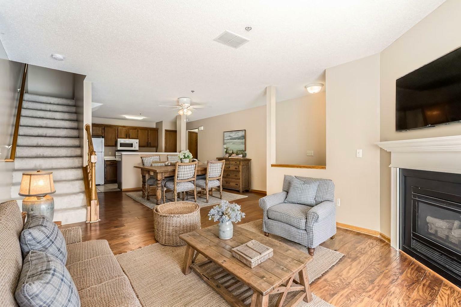 Property Photo: 2588 Lockwood Drive MN 55120